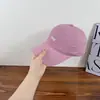 ¡Oye! Nueva tendencia de moda primavera-verano para hombres y mujeres Gorra de Béisbol Bordada Tridimensional Versátil Casual Suave Superior Sombrero de Pico de Pato
