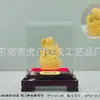 Venta al por mayor de fábrica para atraer riqueza, Adornos de terciopelo de serpiente y arena dorada, Mascota del zodiaco del Año de la Serpiente, Regalos conmemorativos de Año Nuevo para clientes