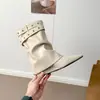 Calças de Bico Fino Estilo Spicy Girl 2026 Botas Curtas Moda Feminina Novo Estilo Aumento Interno de Altura Tendência Estilo Francês Outono/Inverno 5cm Temperamento