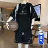 Conjunto Casual Esportivo de Manga Curta para Adolescentes Homens, Verão Tendência Solto Tamanho Grande Versátil Conjunto de Duas Peças: Camiseta e Shorts