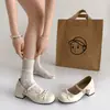 Zapatos de tacón grueso blancos poco profundos de estilo francés retro a la moda para mujer, nuevos zapatos Mary Jane de tacón alto JK de verano 2026
