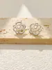 Brincos Simples de Flor Vazada, Brincos de Luxo Leve e Versáteis, Brincos de Alta Qualidade para o Dia a Dia Feminino