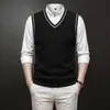 Chaleco de punto para hombre transfronterizo, estilo fino para primavera y otoño, suéter sin mangas de mezcla de lana casual de negocios para hombre, 270 gramos