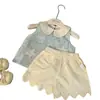 Ropa Infantil Estilo Coreano 2026 Nuevo Verano Conjunto de Dos Piezas para Niñas: Top a Cuadros con Cuello de Muñeca y Shorts con Dobladillo Ondulado