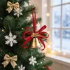 Adorno de campana dorada de Navidad con piñas, bayas rojas y lazo, Decoración para árbol de Navidad, Colgante festivo pequeño para árbol de Navidad