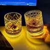 Porta-copos Luminoso Grátis, Copo de Bebida Luminoso Giratório de Alto Valor para Alívio do Estresse, Copo Baixo para Whisky, Copo de Plástico Simples