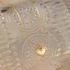 Collar Corazón de Melocotón con Concha Diseño de Nicho Femenino Cadena para Clavícula Simple Todo-partido Cadena para el Cuello de Acero de Titanio Colgante sin Color Joyería