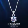 TikTok Live Moda de Cadena de Suministro Clásico Colgante de Seis Garras Simple Estudiante Combinación Perfecta Colgante de Moissanita Collar para Clavícula