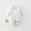 Macacão para recém-nascido para outono e inverno, macacão de bebê 100% algodão, acolchoado de 40g, roupa sem costura, macacão de bebê para primavera e outono