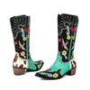 Em estoque 2026 botas femininas longas de cano alto, estilo slip-on, com salto médio e bordados, botas de montaria