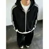 Moletom com capuz listrado estilo americano para homens, estilo faculdade de outono, jaqueta solta para casais, cardigã esportivo moderno