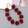 Otoño e Invierno nuevo estilo coreano colgante de bola de felpa hecho a mano con cuentas colgante para teléfono móvil pulsera corta cadena antica para mujeres