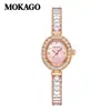 Reloj Mokago Ovalado de Cuarzo Pequeño con Diamantes Fragantes Pulsera de Lujo Ligero Reloj de Esfera de Nácar de Gama Alta Resistente al Agua 30m para Mujer