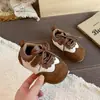Zapatos Deportivos Casuales Estilo Retro para Mujer 2026 Otoño Nueva Moda Versátiles Suela Suave Cómodos Zapatos de Entrenamiento Alemanes Forrest Gump Zapatos de Tabla