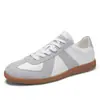 Zapatillas de entrenamiento alemanas para hombre 2026 modelo nuevo, zapatillas blancas para pareja, transpirables y versátiles, zapatillas deportivas casuales de suela plana, zapatillas de suela blanda para hombre