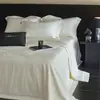 Juego de Cuatro Piezas de Colcha de Seda Helada de Verano para Aire Acondicionado Algodón Tencel Colcha Refrescante de Verano Lavable a Máquina Jacquard Tacto Frío Colcha Delgada Blanca
