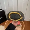 Bolsas de Embreagem Transfronteiriças Modernas para Noite Femininas, Bolsas de Ombro com Corrente Moda Retrô Europeia e Americana, Bolsas Transversais Estilosas Femininas