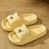 Lindas Pantuflas de Oso para Mujer Modelo Nuevo 2025 Uso en Interiores Hogar Antideslizantes Baño Pantuflas de Baño para Hombre Verano
