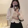 Camisa Rosa de Cuello en V con Lazo y Mangas Abullonadas Diseño Femenino Nicho Primavera Francesa Dulce y Chic Top Corto