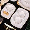 Plato de cerámica para condimentos con borde dorado plato para condimentos plato para salsas Plato cuadrado plato de flor de ciruelo plato con forma de flor plato pequeño para mojar