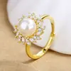 Anillo de Girasol y Perla de Nuevo Estilo, Moderno y Elegante, Anillo Redondo Microincrustado, Anillo de Dedo Índice de Lujo Ligero de Alta Gama para Mujeres
