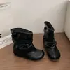 Botas de tornozelo retrô com babados, cano curto, com plataforma oculta para altura extra, estilo novo, sola grossa, 2026, design de tubo de bota, botas femininas com acabamento em babados e detalhe de fivela