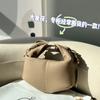 Bolsa Portátil para Lonchera para Mujeres 2026 Nuevo Verano Textura de Alta Gama Bolso de Mano de Nicho Bolso de Hombro para Lonchera Bolso Cruzado para Mujeres