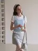 Top de tirantes Thai azul y blanco ajustado de cuello redondo impresionante para mujer 2026 verano estilo chica caliente suave atuendo 2020