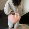 Bolso Canasta de Verduras Elegante de Gama Alta para Mujer 2025 Nuevo Diseño de Nicho Bolso Bandolera Tipo Cubeta Estilo Extranjero Bolso de Hombro Único Cruzado