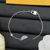 Pulsera Nueva de Diseñador Estilo Europeo y Americano Transfronteriza con Logo y Múltiples Patrones de Letras para Mujer, Sensación de Alta Gama, Fotos Reales, Venta al por Mayor en Vivo