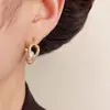 Moda Europeia e Americana Transfronteiriça Design Único Dupla Face Vazado Coração de Pérola Ear Cuffs para Mulheres, Brincos Simples de Luxo Leve Personalizados