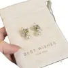 Los Magos de Oz Exquisitos Pendientes de Tachuela de Circonita Verde Oliva Súper Brillantes Estilo Francés Elegante de Alta Gama Pendientes de Piedra Verde Perla para Mujer