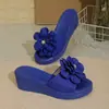 Sandalias de Verano para Mujer con Suela Gruesa, para Cruzar la Frontera, que Aumentan la Altura, Nuevas de Verano 2026, Sandalias de Plataforma de Cuña con una Correa Floral para Mujer