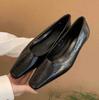 Sapatos Femininos Single de Bico Quadrado Pequeno e Boca Rasa Estilo Francês, Nova Versão Coreana Outono 2025, Sapatos Pequenos de Couro com Salto Bloco, Baixo Salto para Trabalho e Noite
