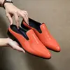 Pantuflas de media caña brillantes de punta fina de talla grande para hombre, mules casuales, zapatos de cuero simples dorados slip-on de moda