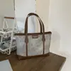 Bolsa Casual Retro de Grande Capacidade, Bolsa de Ombro Simples Fashion e Personalizada, Nova Bolsa Tote Feminina Outono e Inverno 2026