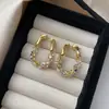 Pendientes de Zirconia Chapados en Oro Cobre Ultra Brillantes de Alta Calidad, Moda de Lujo Ligero Simples de Gama Alta Versátiles Estilo Oro