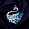 Broche Cisne con Corona de Alta Gama para Mujer Exquisita Lujo Cristal Graduado Corsage Lujo Ligero Sentido del Diseño Pin Accesorio para Traje
