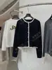 Liquidación 180Estilo Suave y Lujoso de Estilo Francés, Suéter Corto de Punto con Botones de Margarita Hecho de Mezcla de Alpaca y Lana