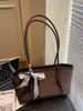 Comercio Exterior Transfronterizo Más Vendido Bolso Grande de Mujer Estilo Vintage Modelo Nuevo 2025 Bolso de Hombro para Viajes Diarios con Lazo