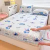 Lençol de Cama Autêntico Disney de Veludo Leite Espesso - Peça Única para Outono e Inverno, Quente e Forrado com Lã, Adequado para Estudantes, Camas de Solteiro e Casal, e Cobertores de Cama Infantis