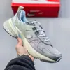 Zapatos Putian, originales de alta calidad V2K Run con absorción de impactos, antideslizantes, de caña baja, estilo retro 'dad shoes', zapatillas de correr versátiles y modernas.