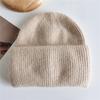Red de internet pelo de conejo angora cálido color sólido placa ligera otoño e invierno Joker color caramelo raya vertical gorro de punto mujeres Venta al por mayor