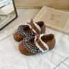 Zapatos de piel para niña estilo rústico con estampados a cuadros, volantes, encaje, moños, punta redonda, zapatos vintage artísticos de princesa para niños