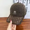 Gorra de Béisbol Bordada Estilo Coreano para Otoño e Invierno con Letras y Pedrería para Mujer, Engrosada y Cálida, Circunferencia de Cabeza Grande, Gorra de Pico para Hombre, Resistente al Frío, Adelgaza la Cara