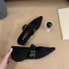 Zapatos de tacón grueso de punta fina, estilo retro francés, para mujer, modelo nuevo 2026, zapatos Mary Jane con estampado de leopardo, adecuados para ir al trabajo