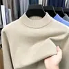 Nuevo suéter de punto para hombre de otoño e invierno, color liso, anti-pilling, suéter de lana de punto fino, manga larga, cuello semialto, ropa para hombre