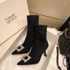 Botas Finas de Salto Alto com Bico Fino Estilo Francês para Mulheres, Novo Modelo Outono e Inverno 2026, com Forro de Lã, Strass, Saltos Finos Estilosos e Botas Meia Elásticas