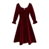 Vestido de Noiva Estilo Francês Toast 2026 Novo Vestido de Noiva e Noivado Manga Longa Baile de Formatura Elegante e Gracioso