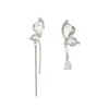 Pendientes de Mariposa Exquisitos y Frescos con Aguja de Plata S925 Pendientes Asimétricos de Sentido Avanzado para Mujer Set de Cobre Pendientes de Zirconia Venta al por Mayor